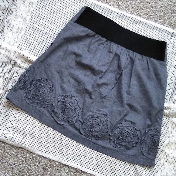 Stooshy WOMEN'S SHORT SKIRT. VERY CUTE. ( Sz S) - Picture 5 of 7